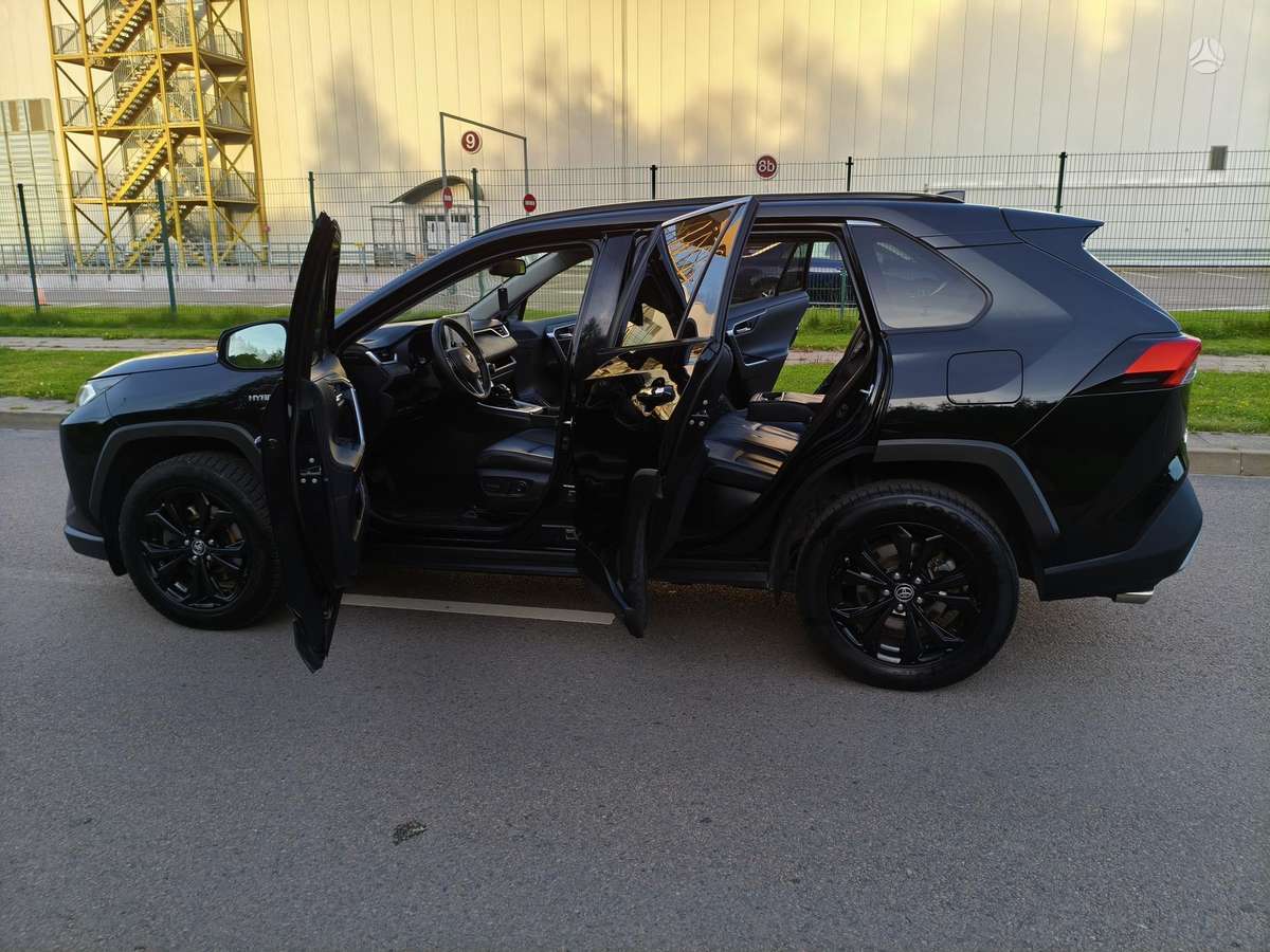 Toyota RAV4 - 9