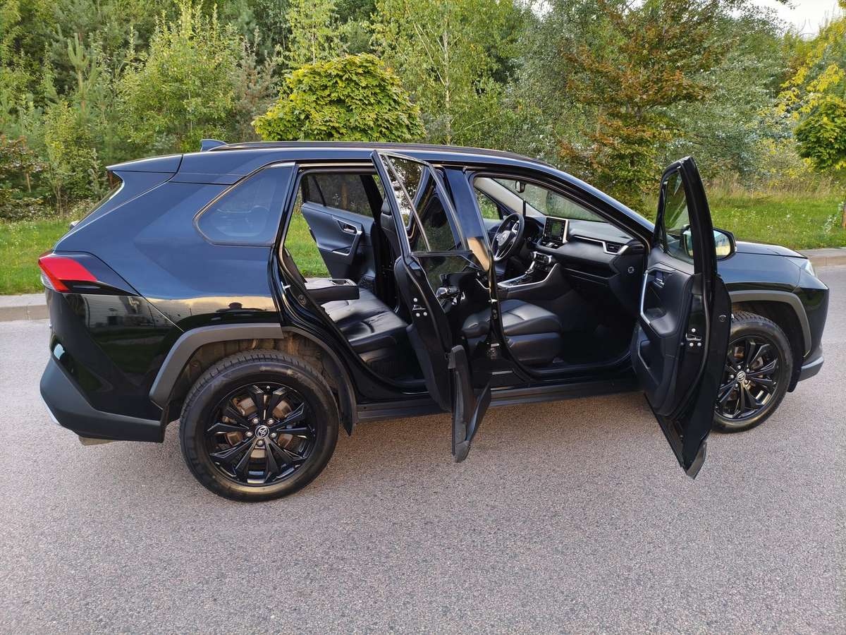 Toyota RAV4 - 10