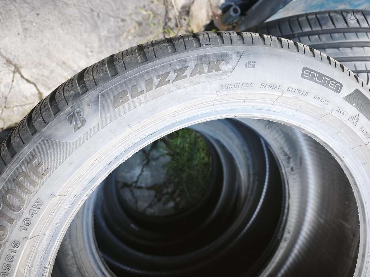 Bridgestone, зимние 255/45 R19