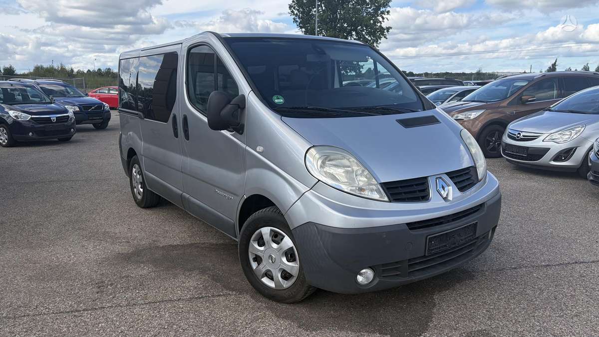 Renault Trafic - 1