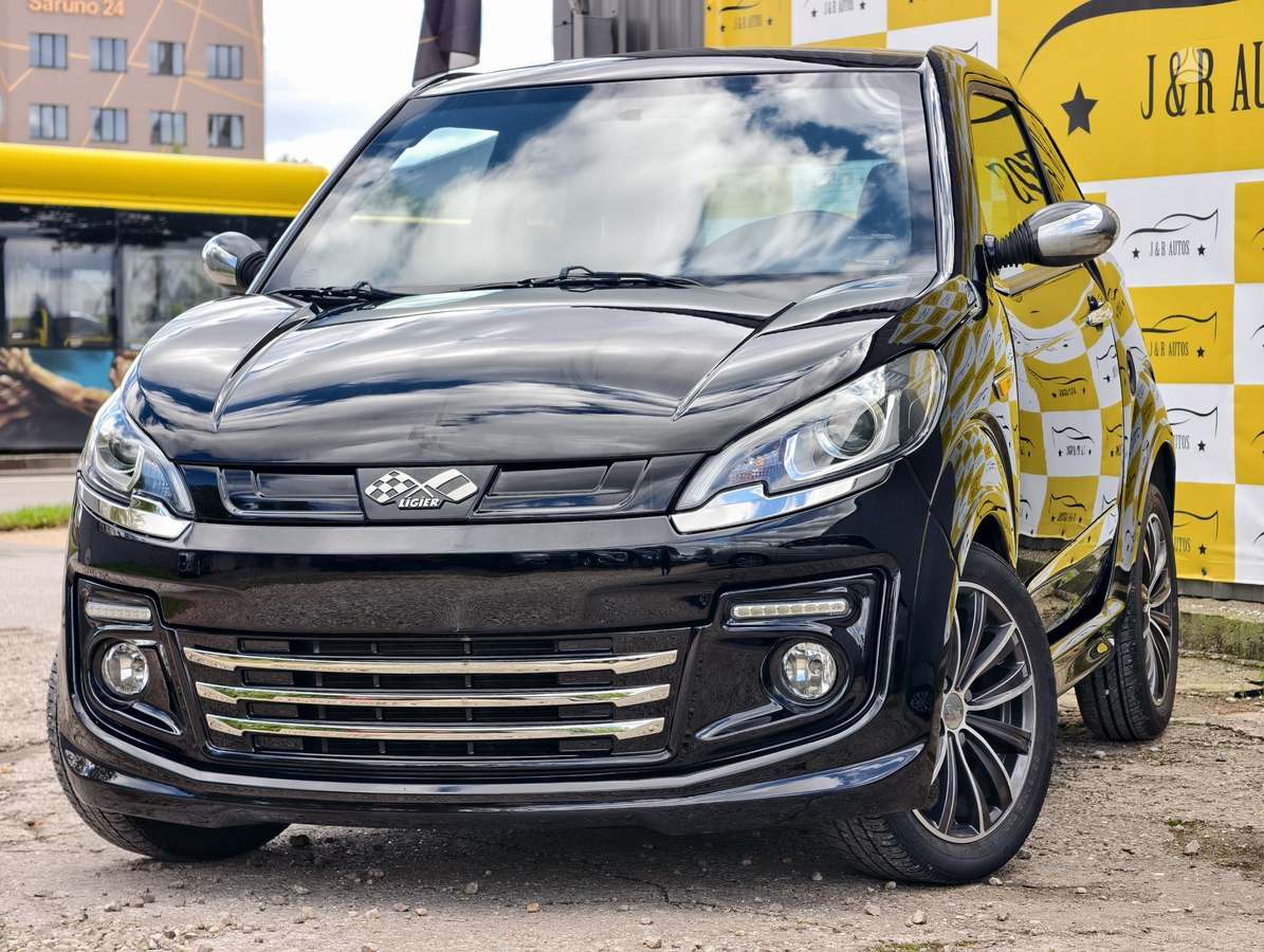 Ligier JS50, 0.5 l., hatchback