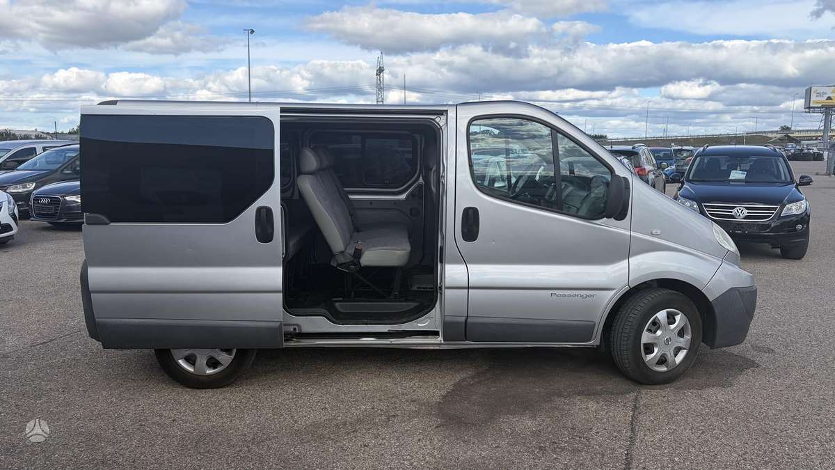 Renault Trafic - 9
