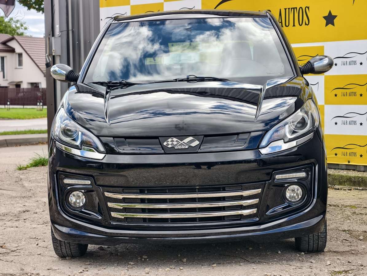 Ligier JS50, 0.5 l., hatchback