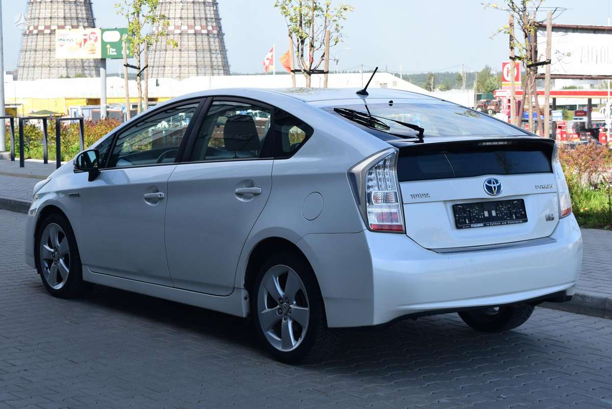 Toyota Prius - 6