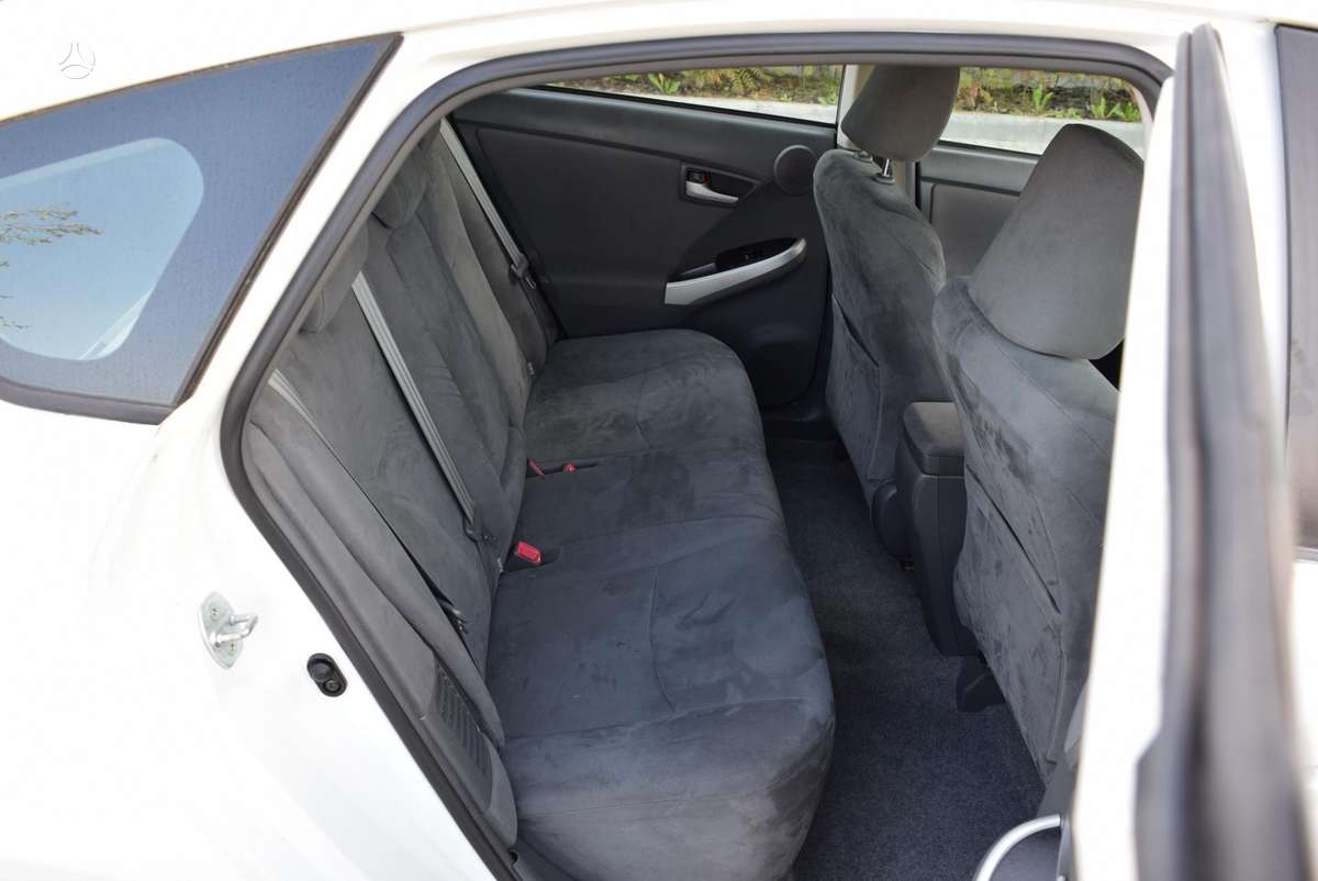 Toyota Prius - 8