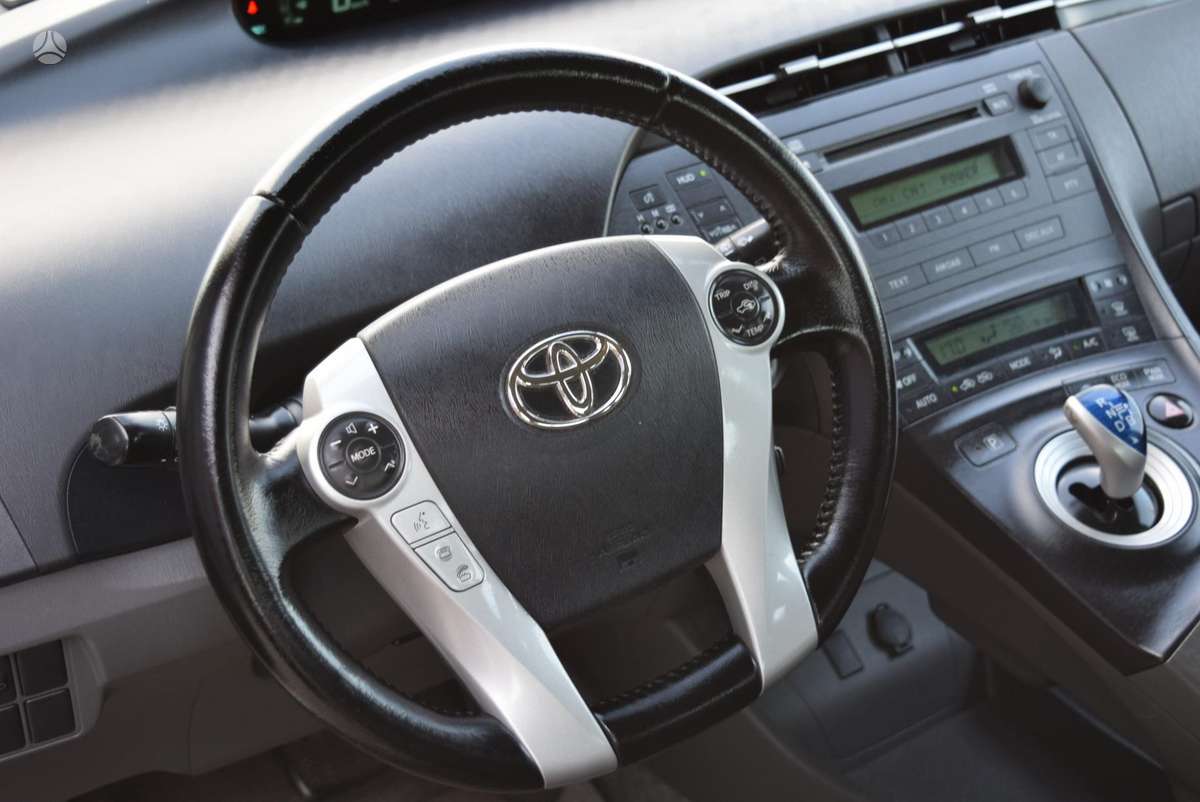Toyota Prius - 10