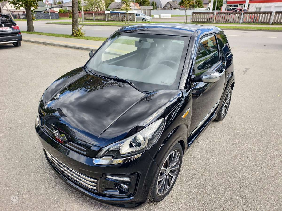 Ligier JS50, 0.5 l., hatchback