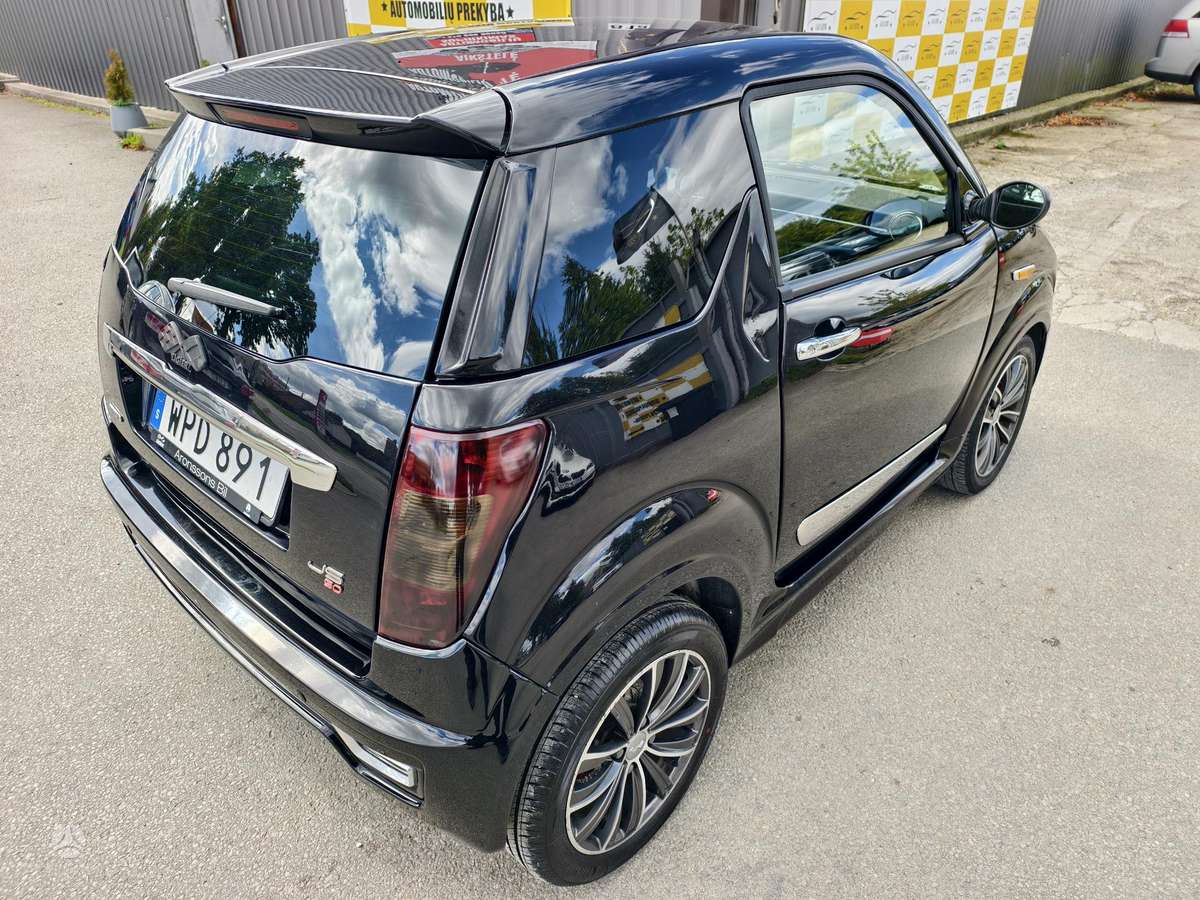 Ligier JS50, 0.5 l., hatchback