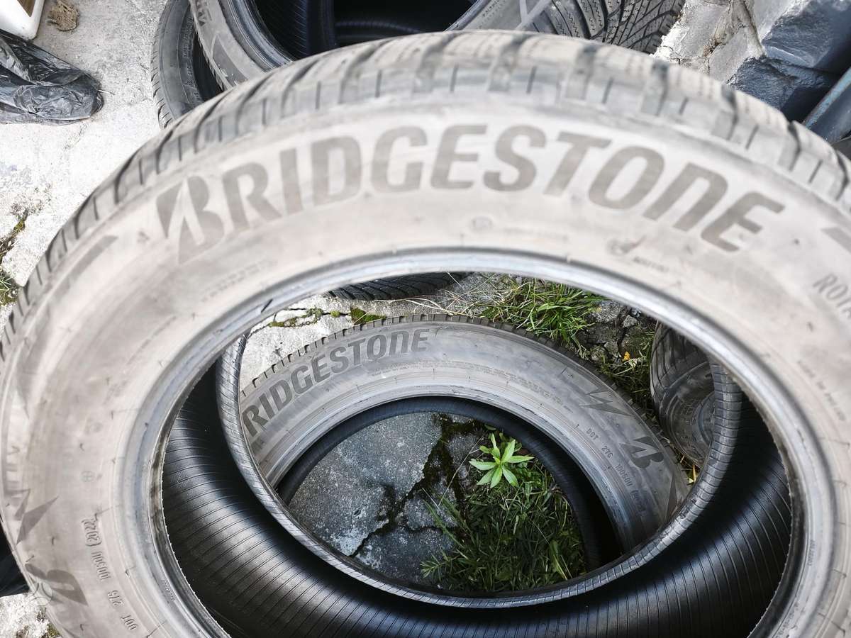 Bridgestone BLIZZAK LM005, winter 255/35 R19