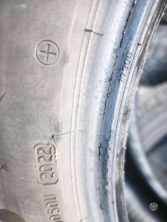 Bridgestone BLIZZAK LM005, winter 255/35 R19