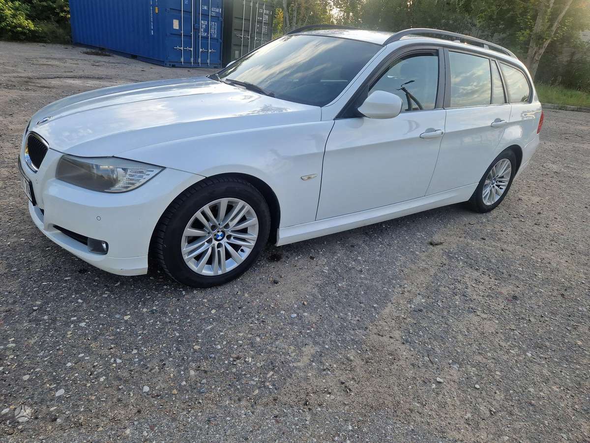 BMW 318, 2.0 l., wagon