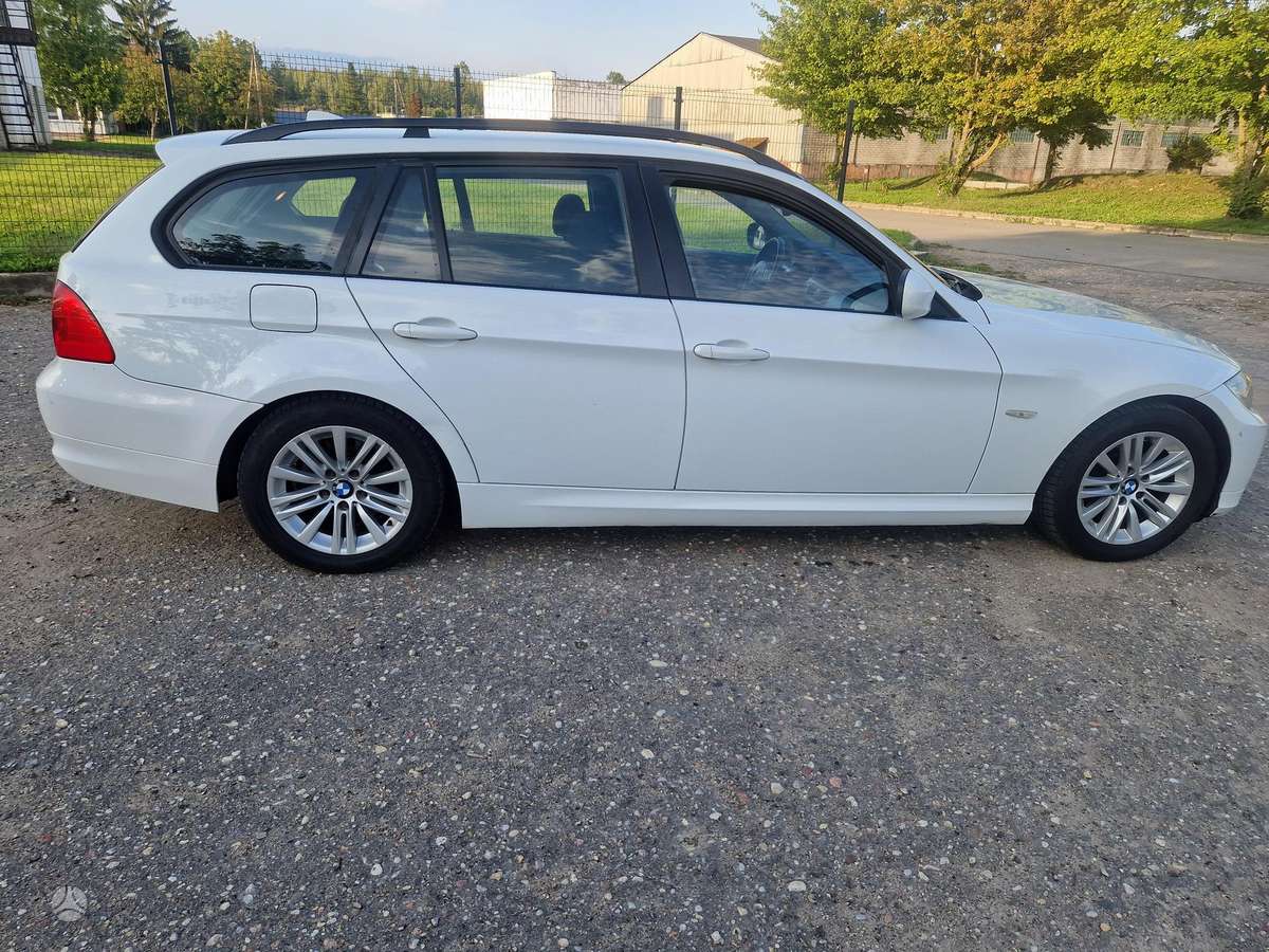 BMW 318, 2.0 l., universalas
