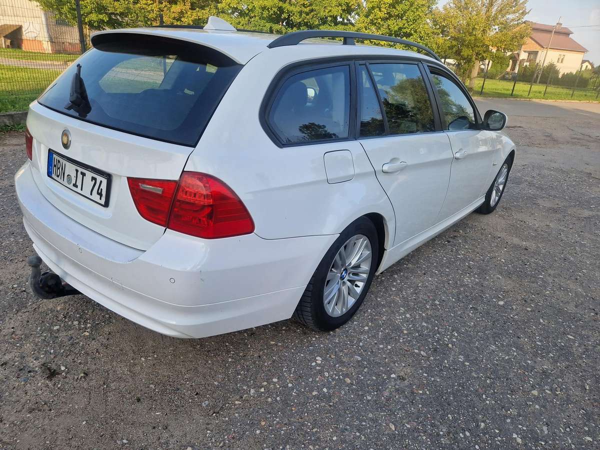 BMW 318, 2.0 l., wagon