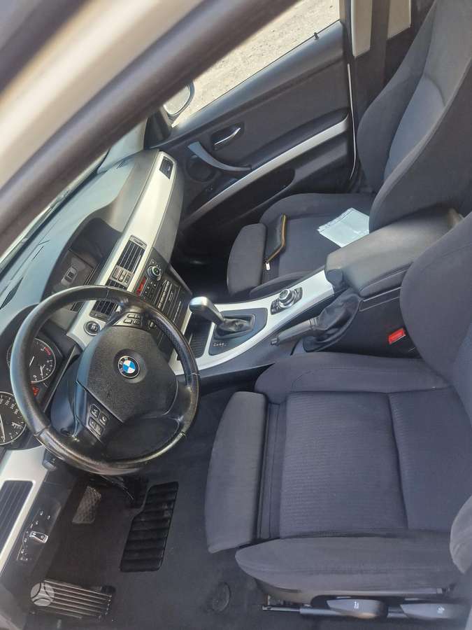 BMW 318, 2.0 l., wagon