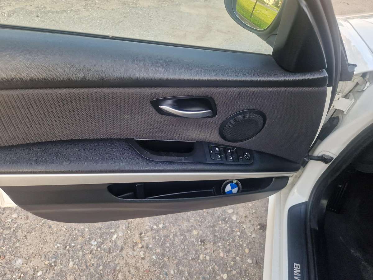 BMW 318, 2.0 l., wagon