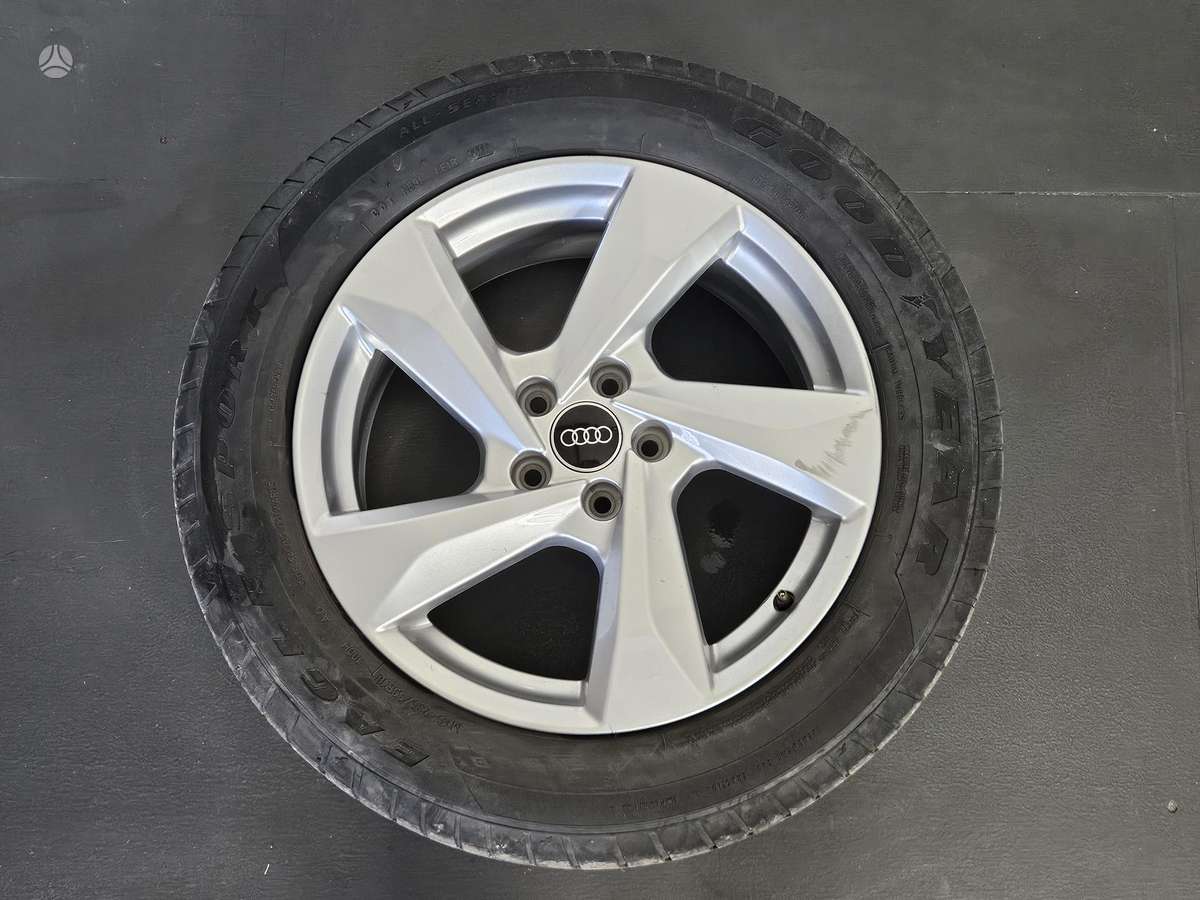 Audi Q3, light alloy, R18