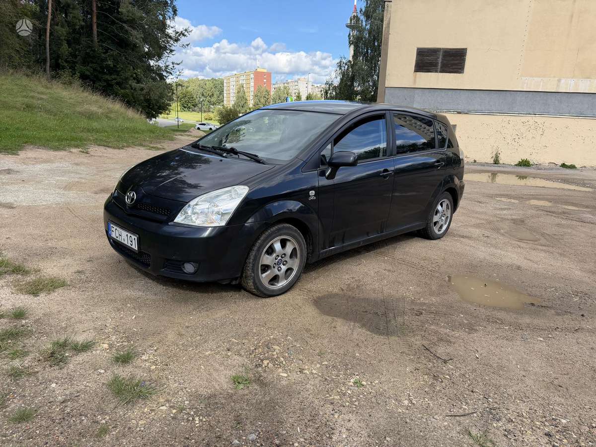 Toyota Corolla Verso - 5