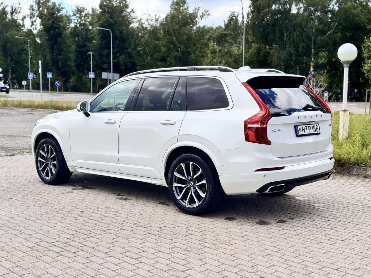 Volvo XC90 - 7