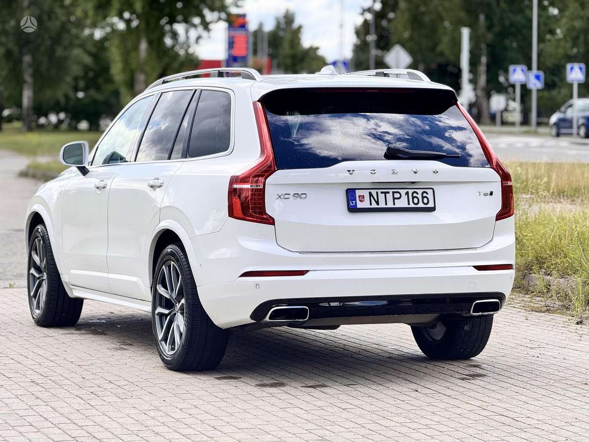 Volvo XC90 - 9
