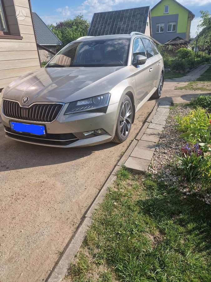 Škoda Superb - 2