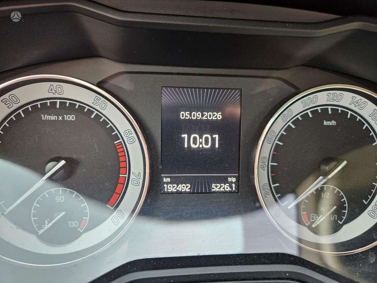 Škoda Superb - 10