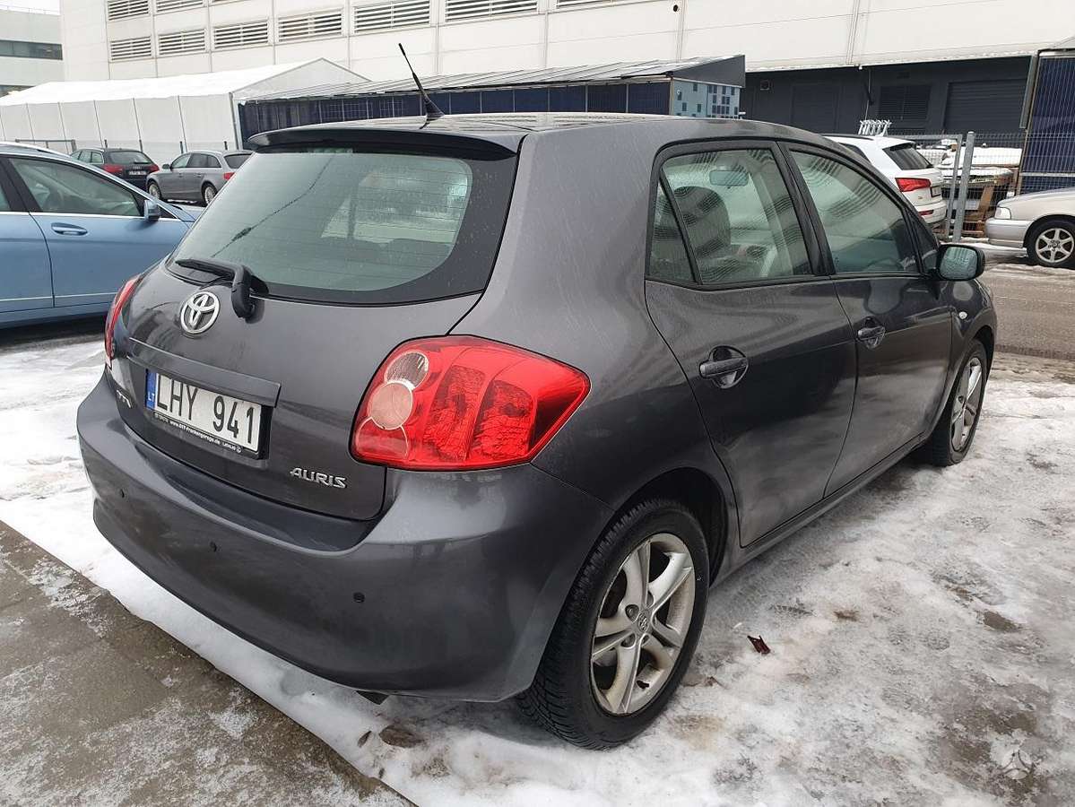 Toyota Auris - 5