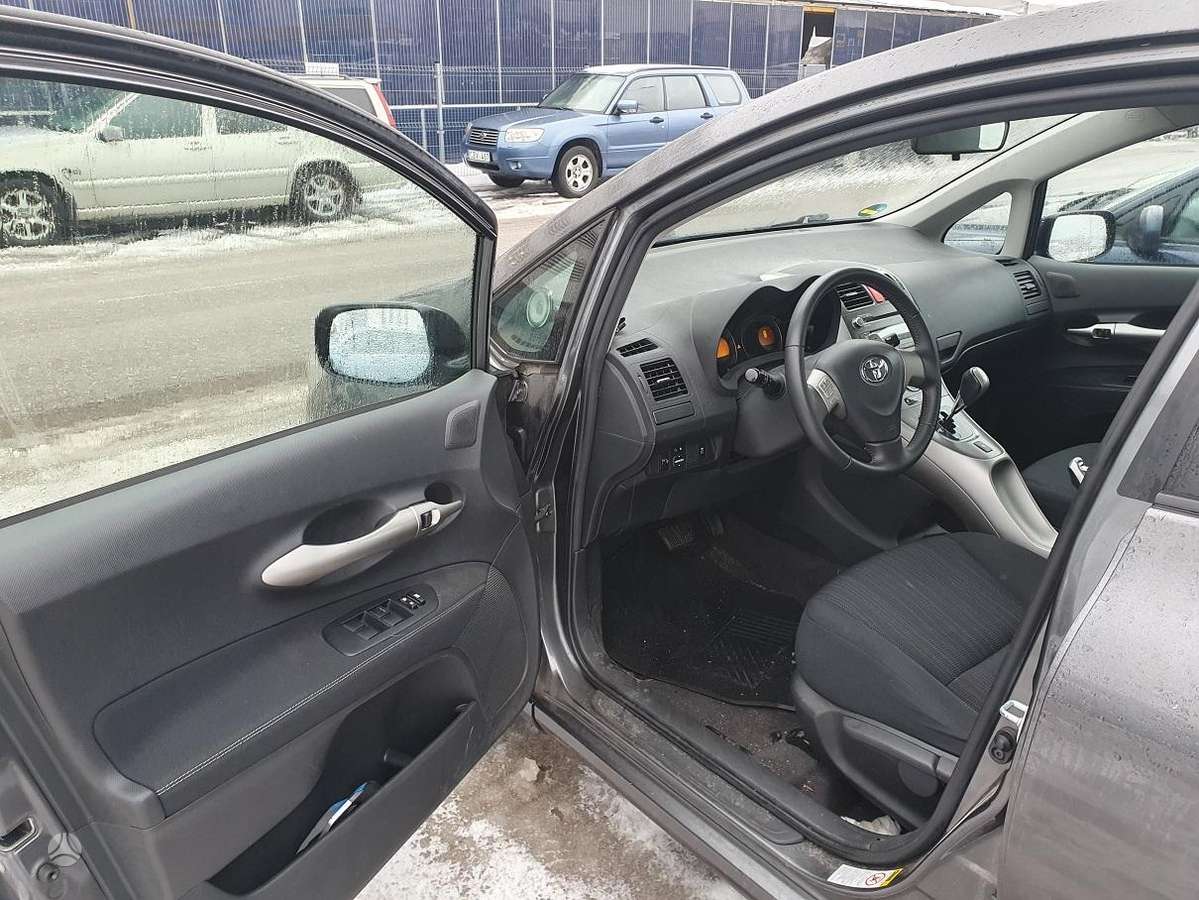 Toyota Auris - 7