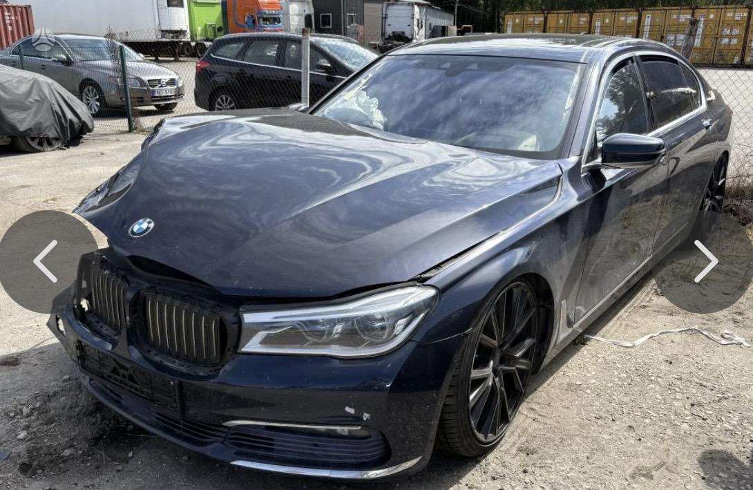 BMW 750
