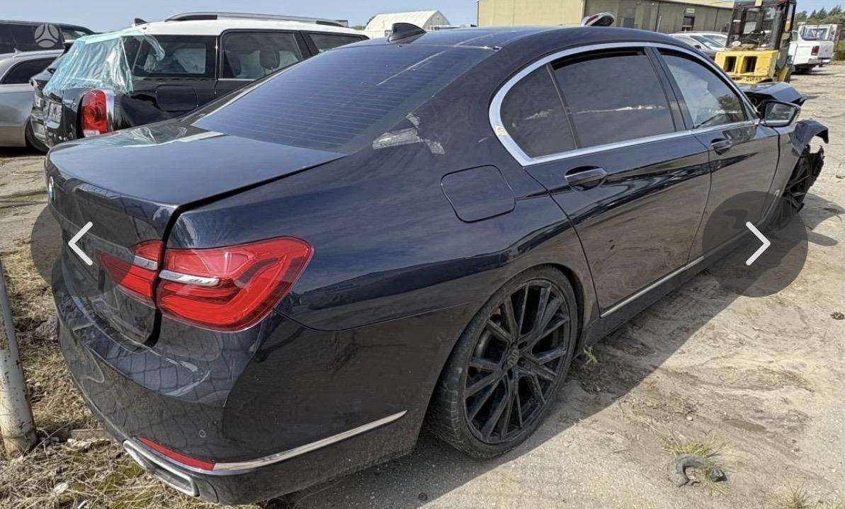 BMW 750