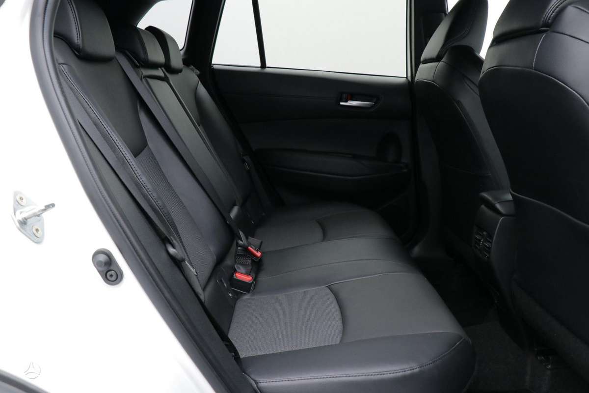 Toyota Corolla Cross - 10