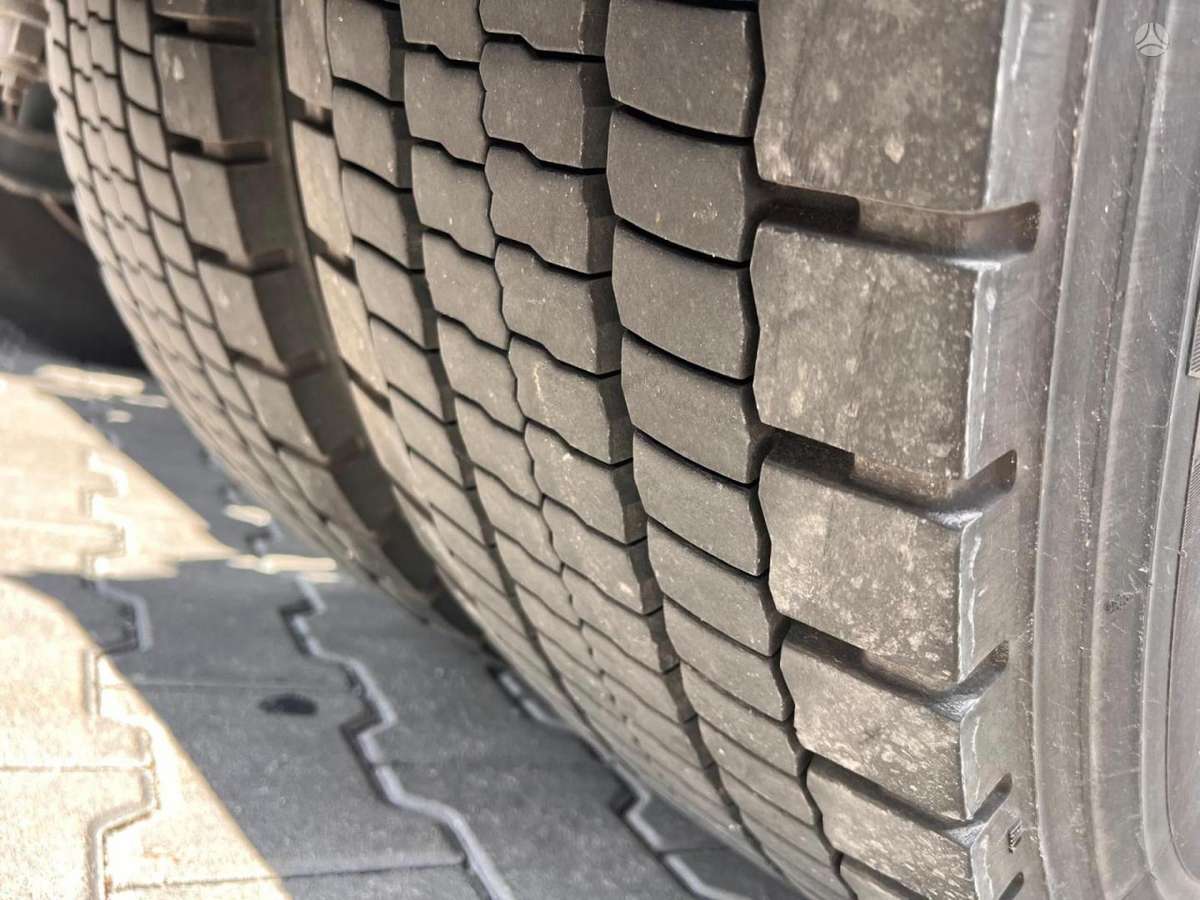 Iveco AS440ST/P, kita