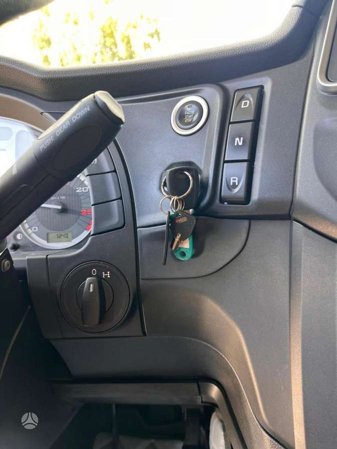 Iveco AS440ST/P, kita