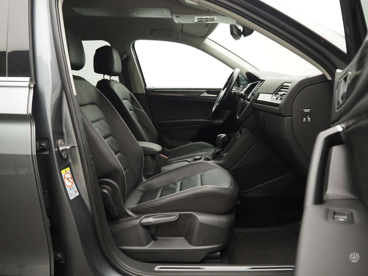 Volkswagen Tiguan - 7