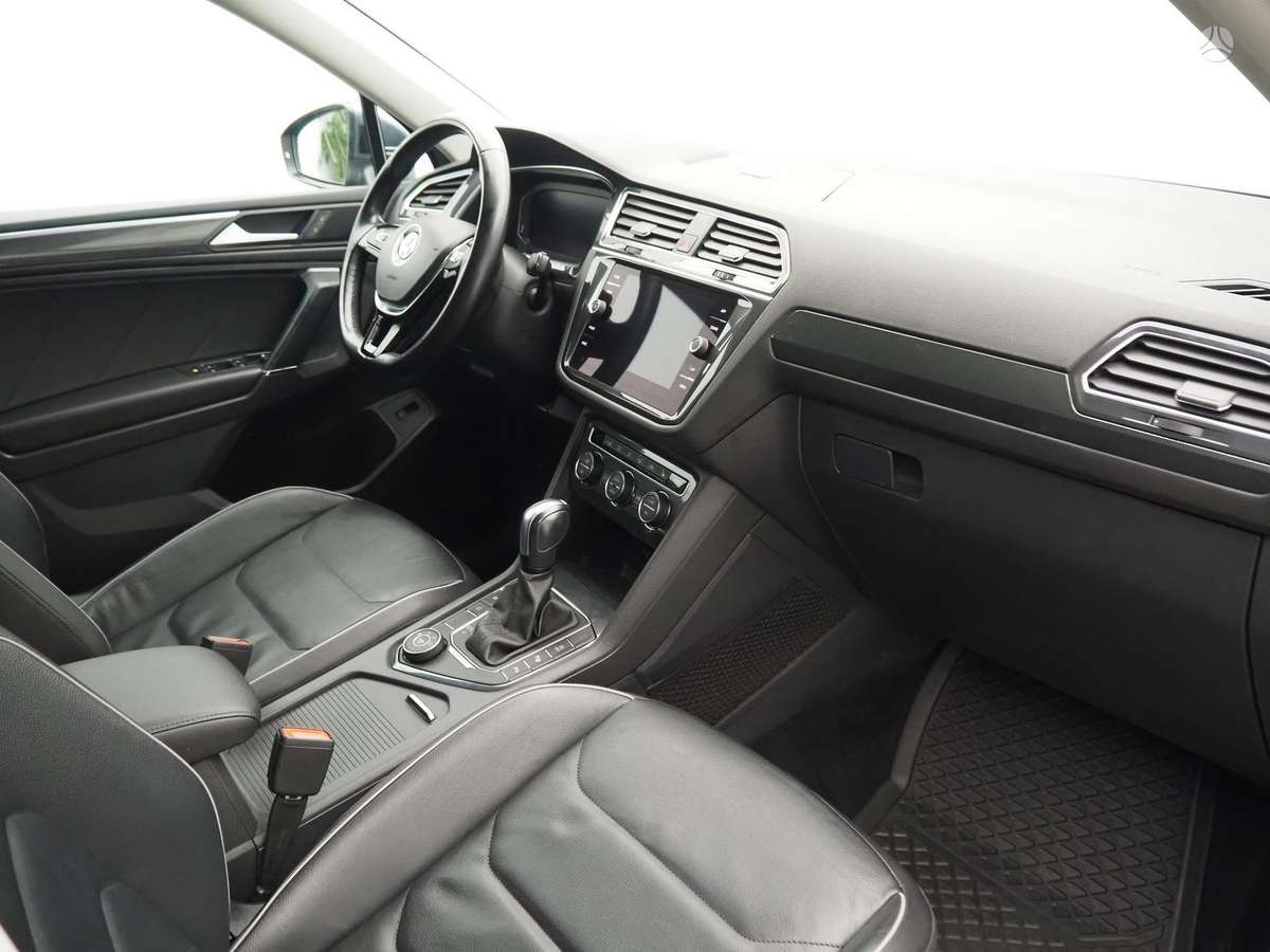 Volkswagen Tiguan - 8