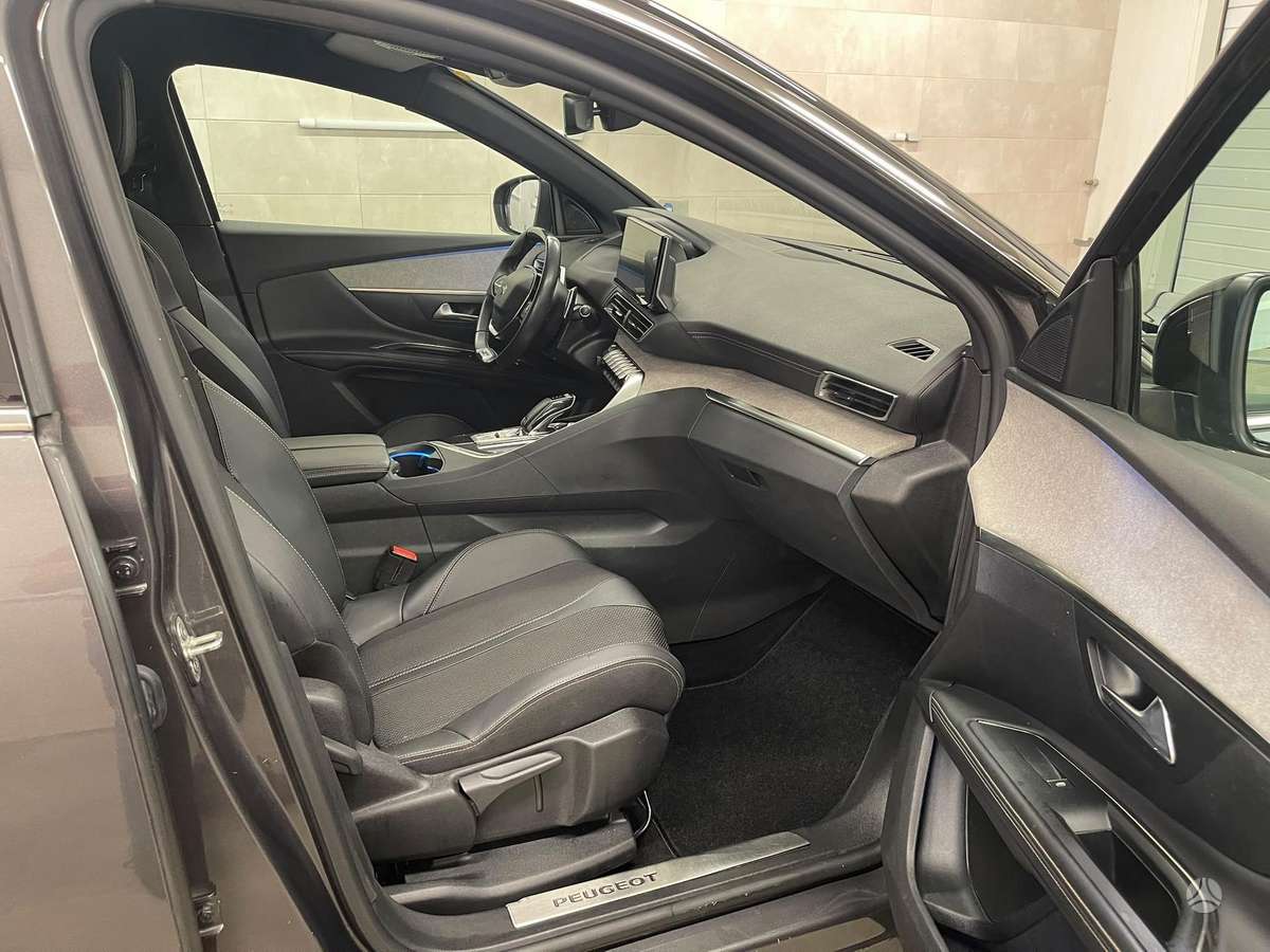 Peugeot 5008 - 9