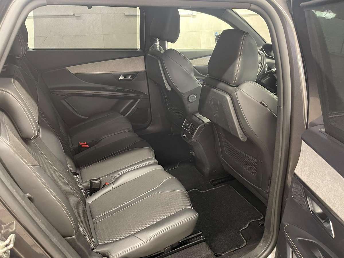 Peugeot 5008 - 11
