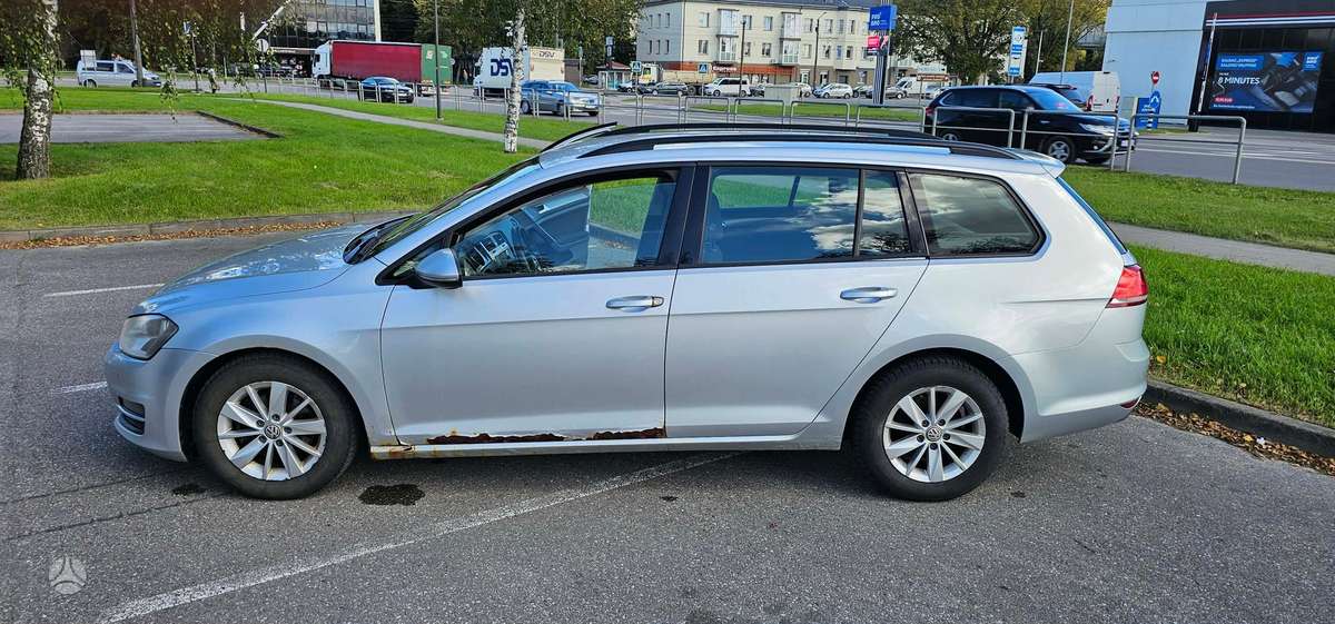 Volkswagen Golf - 3