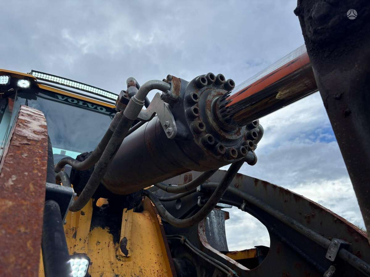 Volvo L 260 H, frontal loader