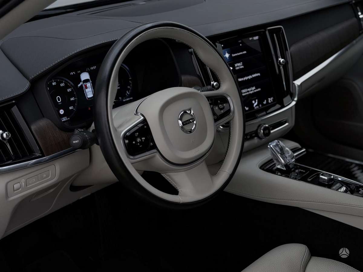 Volvo V90 - 9