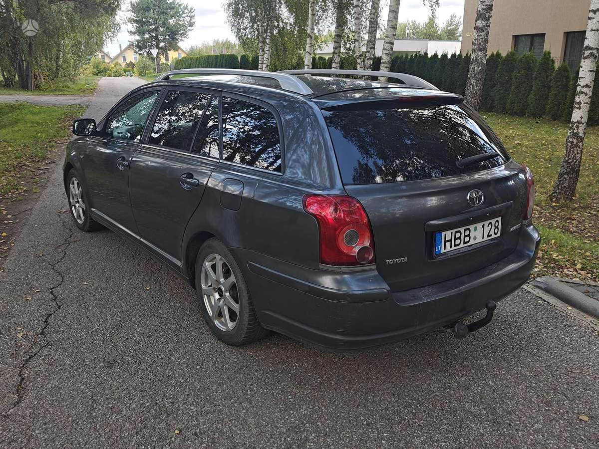 Toyota Avensis - 3
