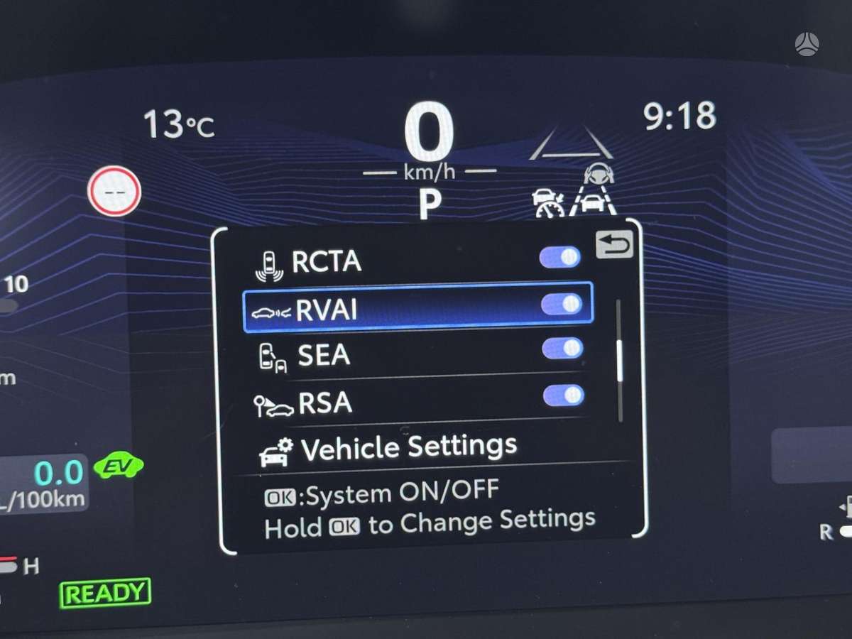 Toyota C-HR - 12