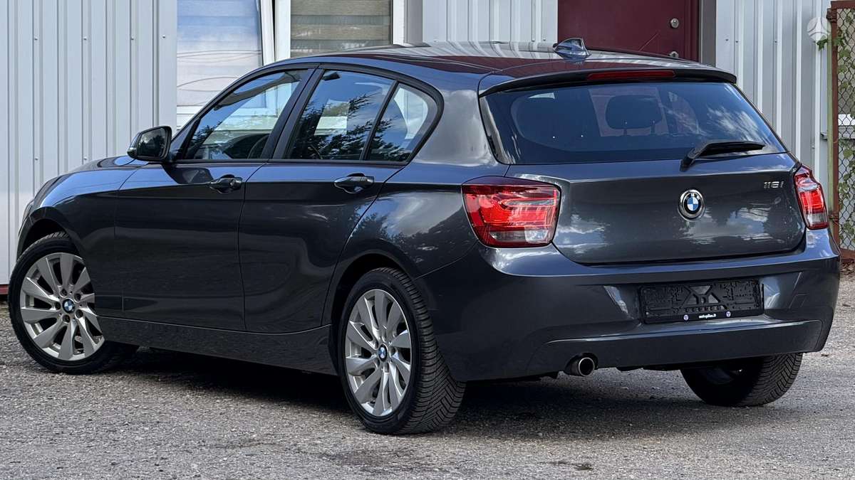BMW 116, 1.6 l., hatchback