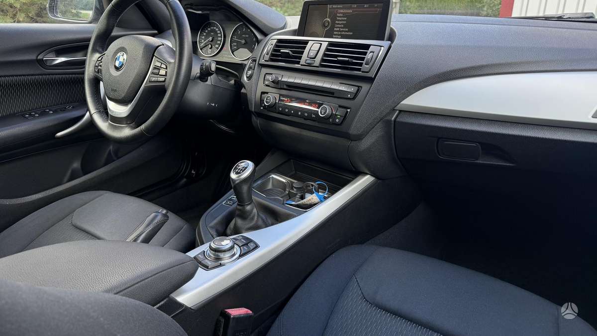 BMW 116, 1.6 l., Хэтчбек