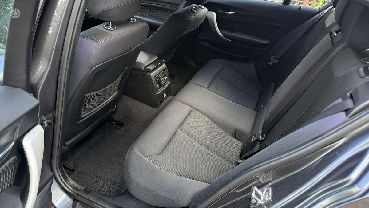 BMW 116, 1.6 l., Хэтчбек