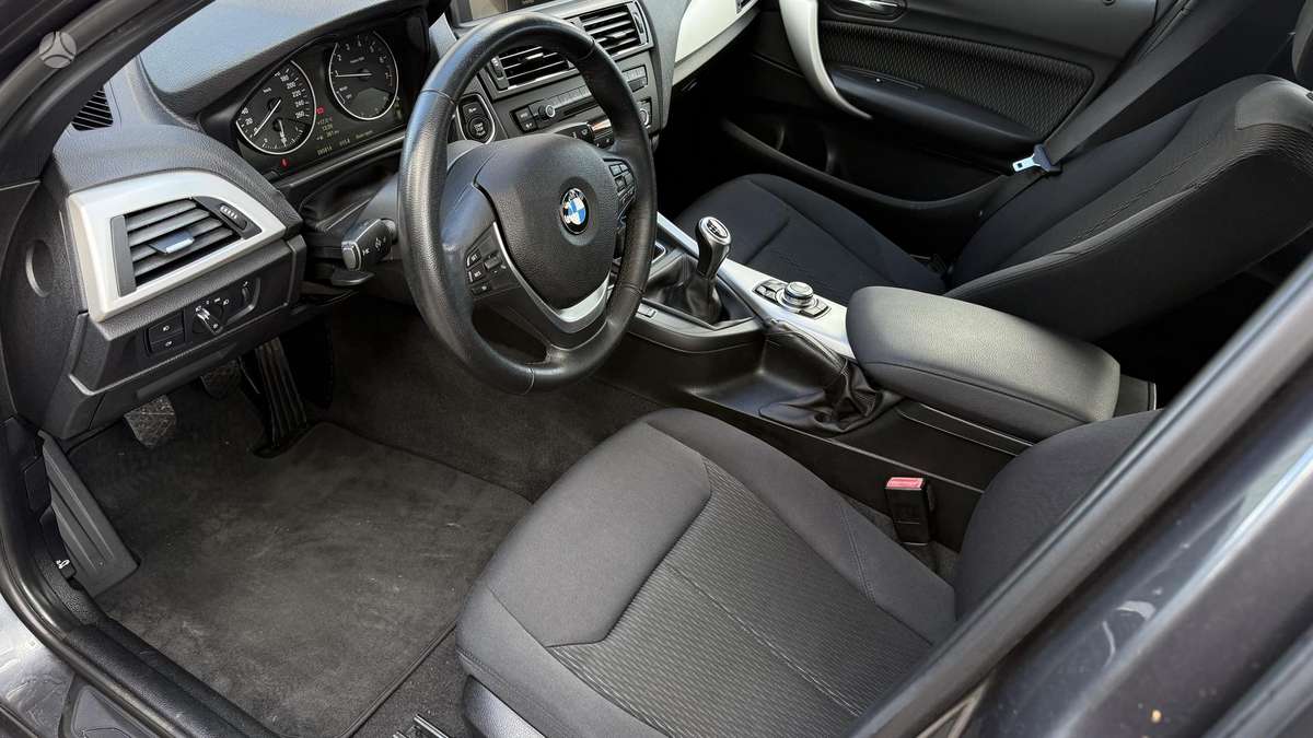 BMW 116, 1.6 l., hatchback
