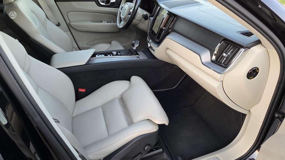 Volvo XC60 - 7