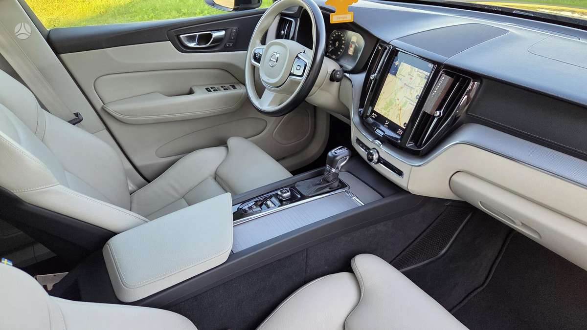 Volvo XC60 - 4
