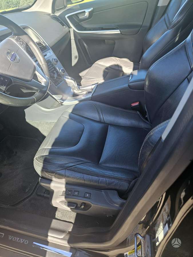 Volvo XC60 - 8