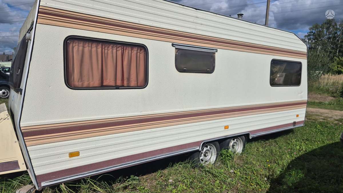 Bürstner LUX, caravans