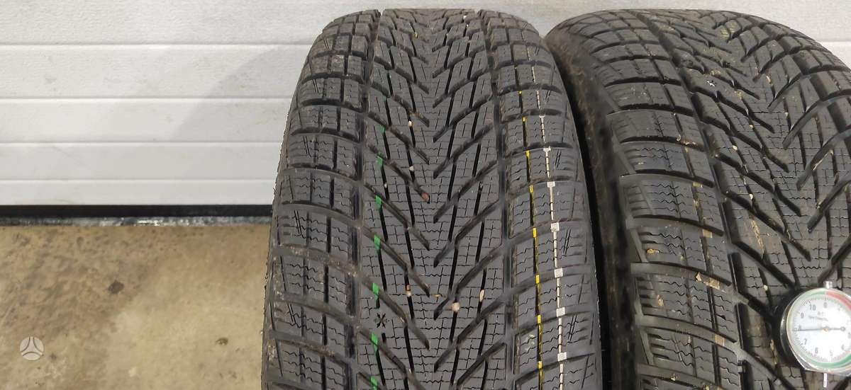 Goodyear Ultra Grip  Performance 3, winter 225/55 R17